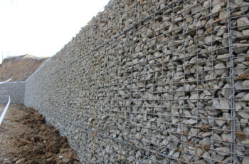 Gabionová zeď - sypaný gabion