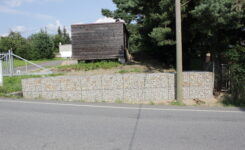 Gabionová zeď – RD Machnín